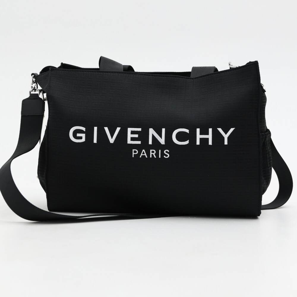 Kids Around | Givenchy